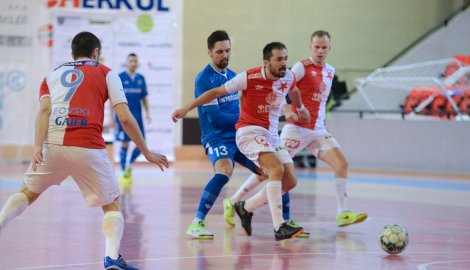 Slavia hostí v pátek večer Nejzbach