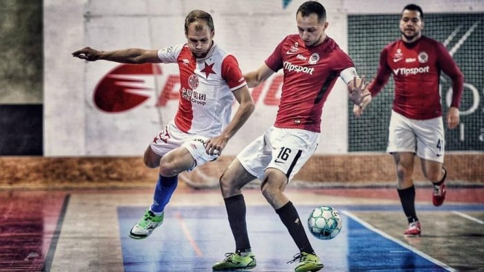 Slavia derby ostudně nezvládla | VARTA futsal liga