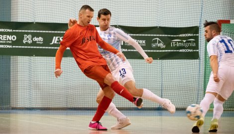 Plzeň si v Kadani zastřílela a je krok od semifinále