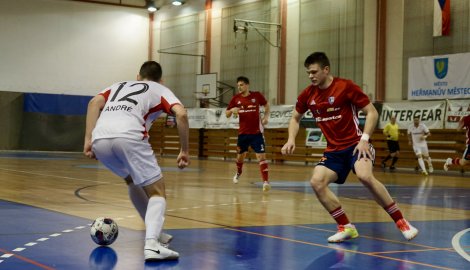 Vincenzův hattrick ozdobil chrudimskou kanonádu