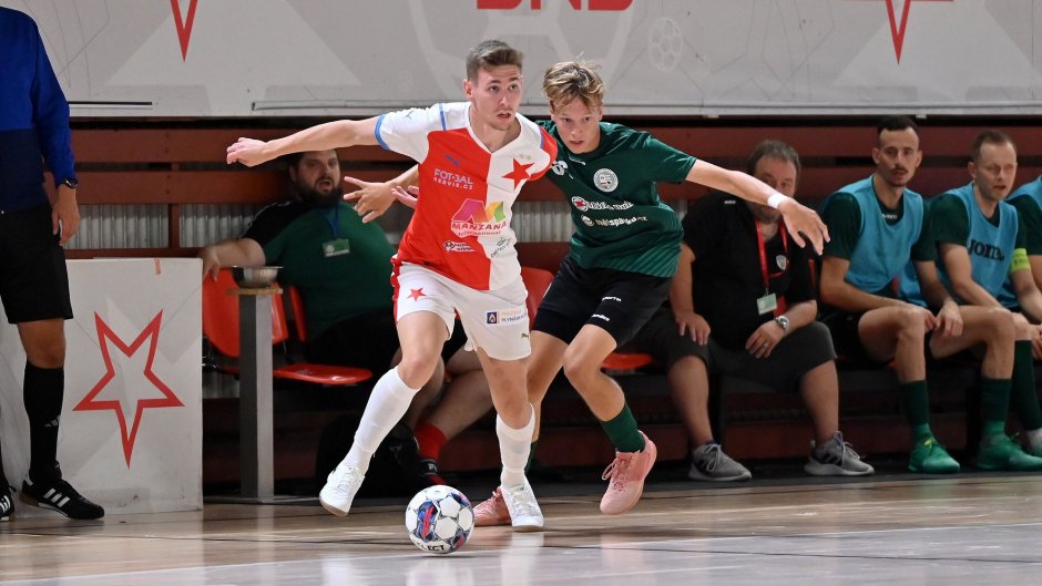 Premiérový hattrick Nečase pomohl Slavii k prvnímu bodovému zisku