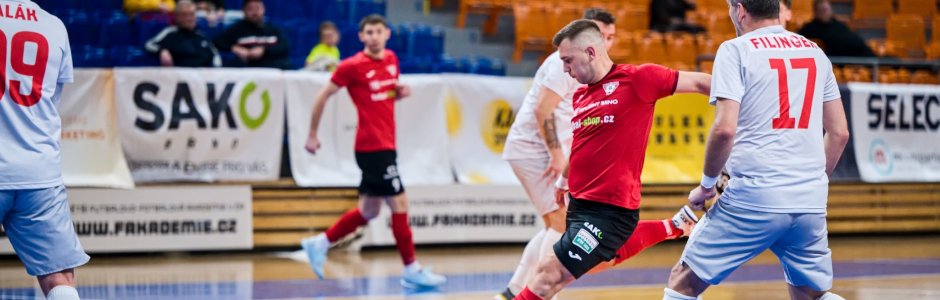 Hanák dal Kadani hattrick, Mykytjuk přidal dva góly